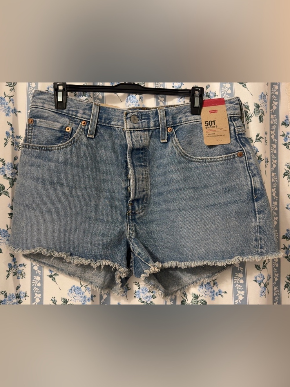 Levi's 501 Women’s Original High Rise Denim Shorts - Light Wash